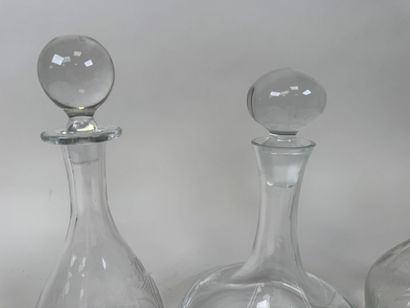 DAUM Nancy.
Petite carafe ou carafon en cristal...