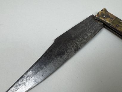 Couteau pliant type catalan manche en laiton,...