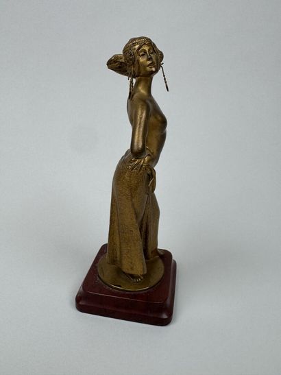 École, vers 1900.
Femme orientaliste.
Petit...