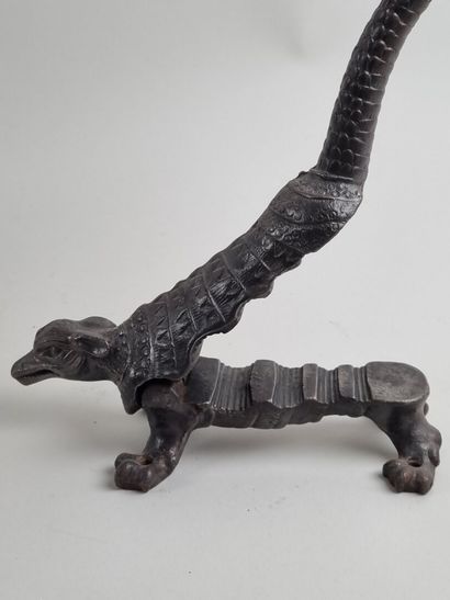 Mâche-bouchon figuratif LE TATOU
Rare représentation...