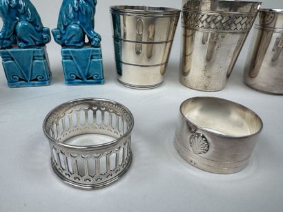 CHRISTOFLE et divers.
Quatre timbales, un...