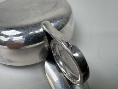 Taste-vin en argent 950/1000, poinçon Minerve.
M.O....
