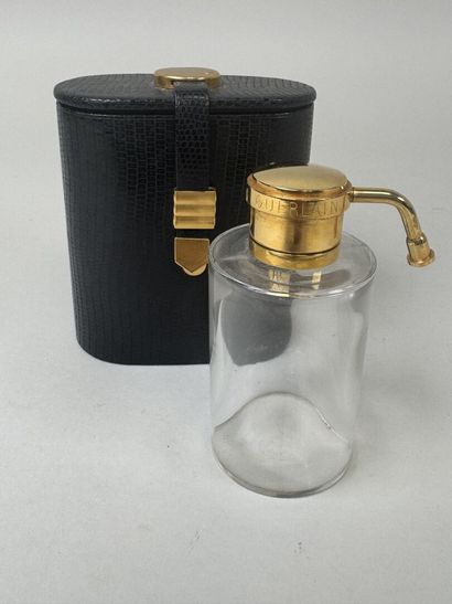 BACCARAT pour GUERLAIN.
Flacon cylindrique...