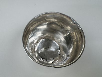 Timbale en argent 950/1000, le buvant marqué...