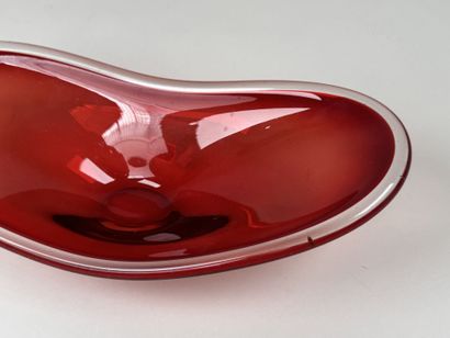 MURANO, XXe.
Vide-poche en verre moulé et...