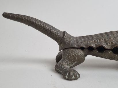 Mâche-bouchon figuratif CROCODILE seconde...