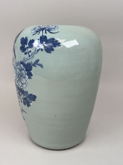 CHINE, XXe.
Grande potiche en porcelaine...