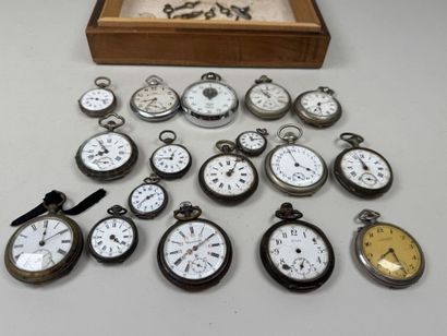 Lot de douze montres de gousset en argent...