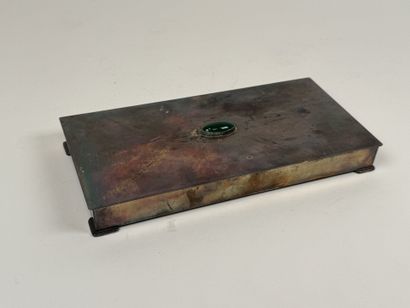 Boite rectangulaire en métal argenté, le...