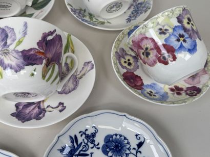 Six grandes tasses déjeuners et leurs sous-tasses...