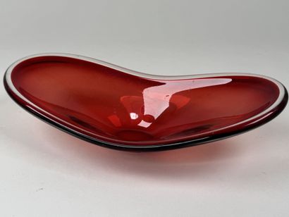 MURANO, XXe.
Vide-poche en verre moulé et...