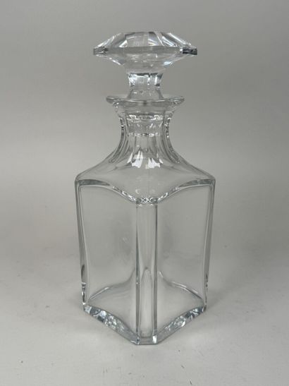 BACCARAT.
Carafe à whisky en cristal moulé...