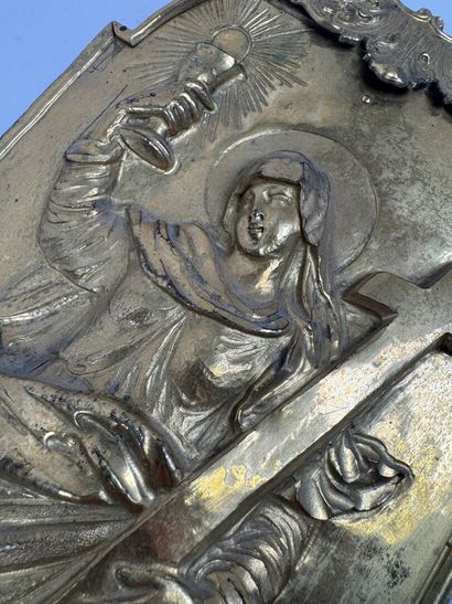 Porte de tabernacle en métal doré à décor...
