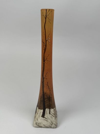 François-Théodore LEGRAS (1839-1916), d'après.
Vase...