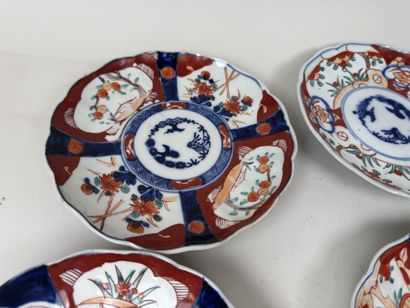 JAPON, Imari, XXe.
7 assiettes en porcelaine...
