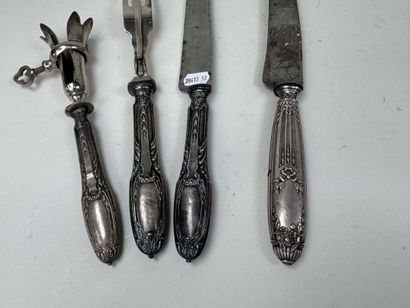 Service à découper en argent fourré et métal...