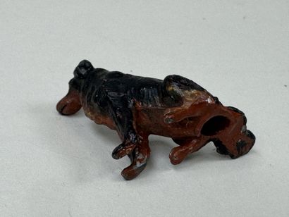 Bronze de Vienne.
Chien.
Petit sujet.
H....