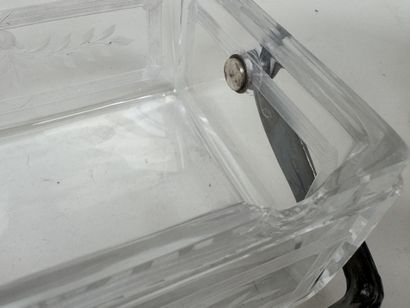 GALLIA.
Boite rectangulaire en cristal gravé...