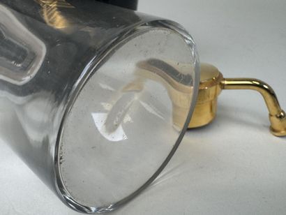 BACCARAT pour GUERLAIN.
Flacon cylindrique...