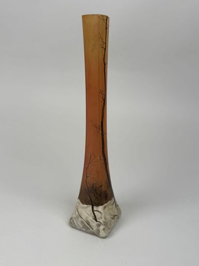 François-Théodore LEGRAS (1839-1916), d'après.
Vase...