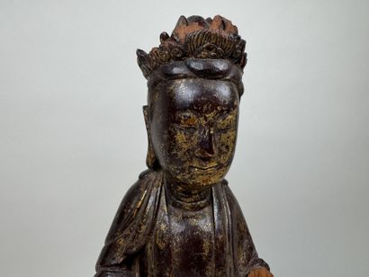 ASIE, XXe.
Personnage debout.
Sujet en bois...