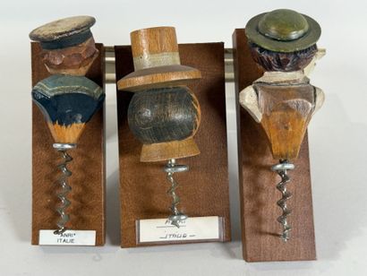 ANRI.
Ensemble de trois tire-bouchons figuratifs...
