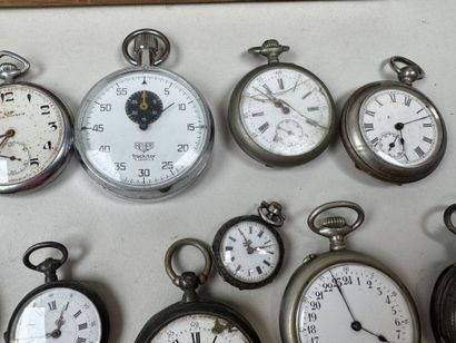 Lot de douze montres de gousset en argent...