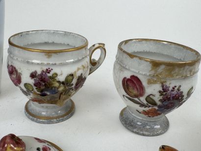 Lot comprenant :
- COPENHAGUE.
Petit vase...