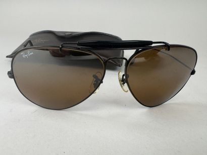 RAY-BAN for DRIVING.
Paire de lunettes de...