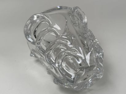 Vase en cristal moulé et pressé à décor en...
