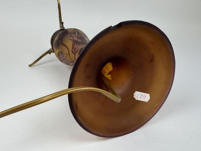 GALLE TIP.
Pied de lampe en verre multicouches...