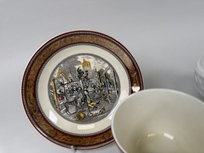 Lot en faïence et porcelaine comprenant :
-...