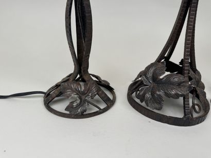 Lot de 5 pied de lampe en fer forgé ajouré...