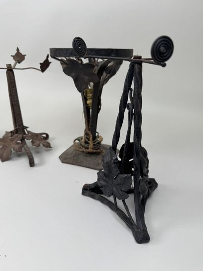 Lot de 5 pied de lampe en fer forgé ajouré...