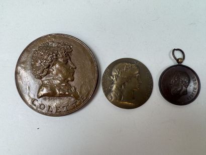 Lot de médailles en bronze et bronze argent...