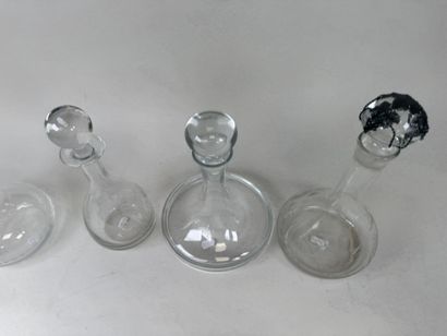 DAUM Nancy.
Petite carafe ou carafon en cristal...