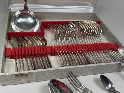 Partie de ménagère en métal argenté, modèle...
