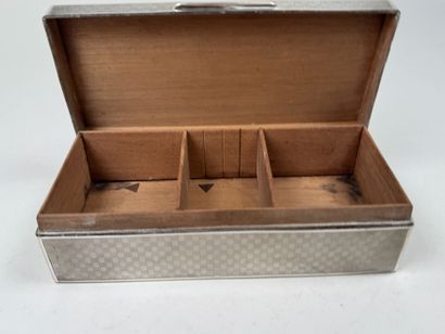 Boîte rectangulaire en argent 925/1000 guilloché...