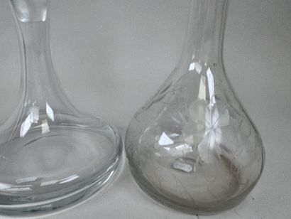 DAUM Nancy.
Petite carafe ou carafon en cristal...