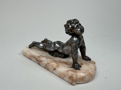 École française XXe.
Amour allongé.
Sculpture...