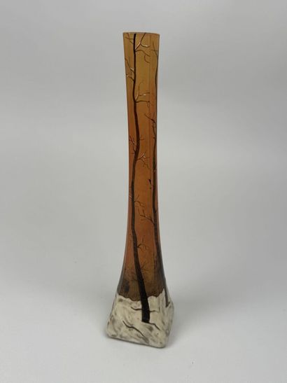François-Théodore LEGRAS (1839-1916), d'après.
Vase...