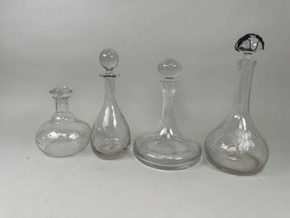 DAUM Nancy.
Petite carafe ou carafon en cristal...
