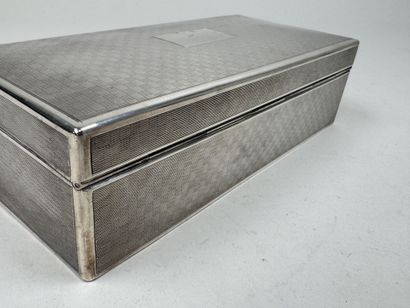 Boîte rectangulaire en argent 925/1000 guilloché...