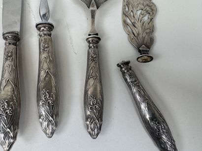 Trois couverts de service en argent fourré,...