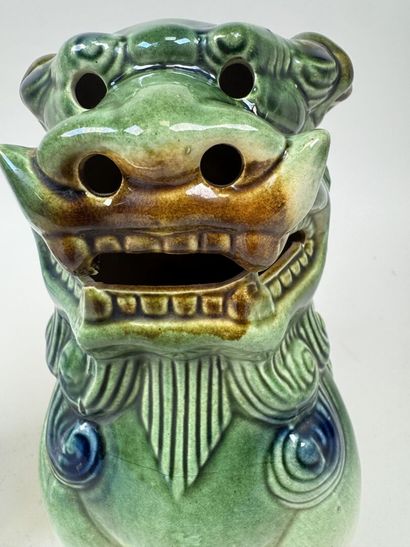 ASIE, XXe.
- sujet en céramique polychrome...