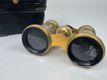 Paire de jumelles de théâtre en laiton et...