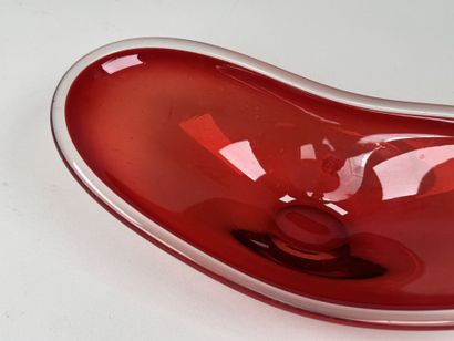 MURANO, XXe.
Vide-poche en verre moulé et...