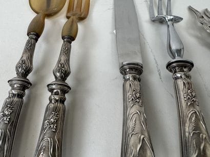 Trois couverts de service en argent fourré,...