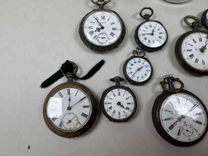 Lot de douze montres de gousset en argent...