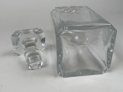 BACCARAT.
Carafe à whisky en cristal moulé...